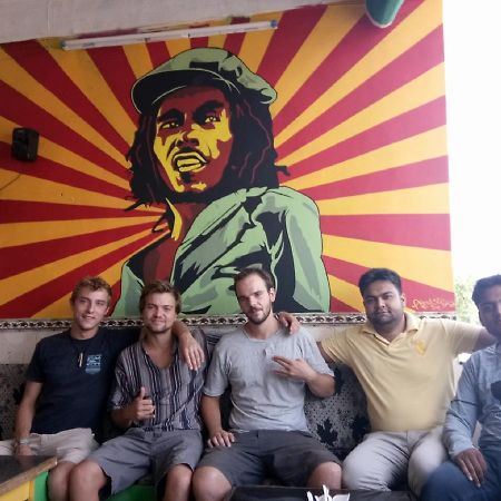 Backpacker Panda Friends - Agra Hostel Agra  Ngoại thất bức ảnh