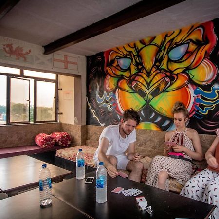 Backpacker Panda Friends - Agra Hostel Agra  Ngoại thất bức ảnh