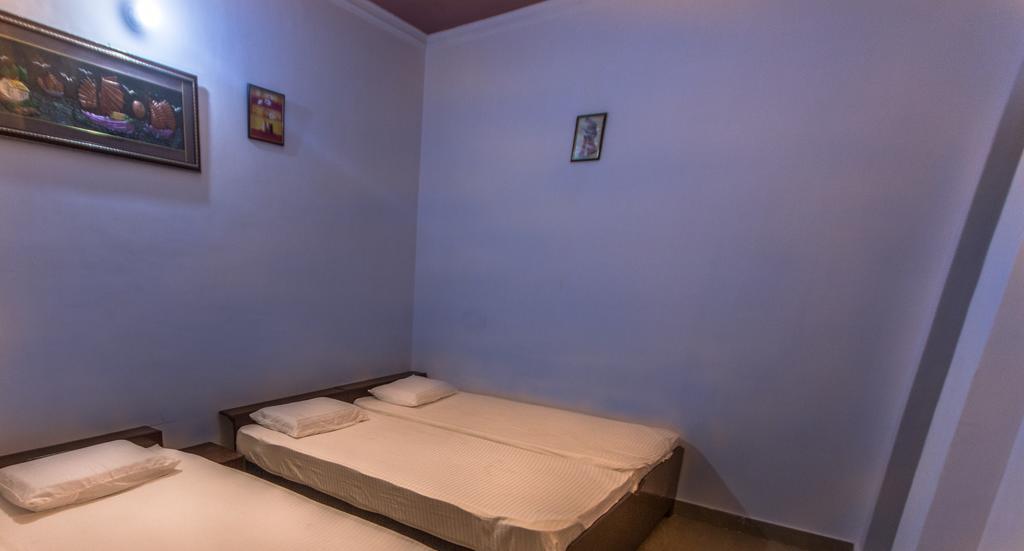 Backpacker Panda Friends - Agra Hostel Agra  Ngoại thất bức ảnh
