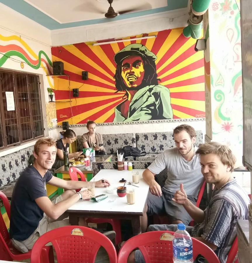 Backpacker Panda Friends - Agra Hostel Agra  Ngoại thất bức ảnh