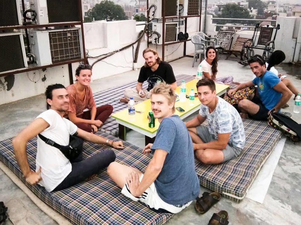 Backpacker Panda Friends - Agra Hostel Agra  Ngoại thất bức ảnh