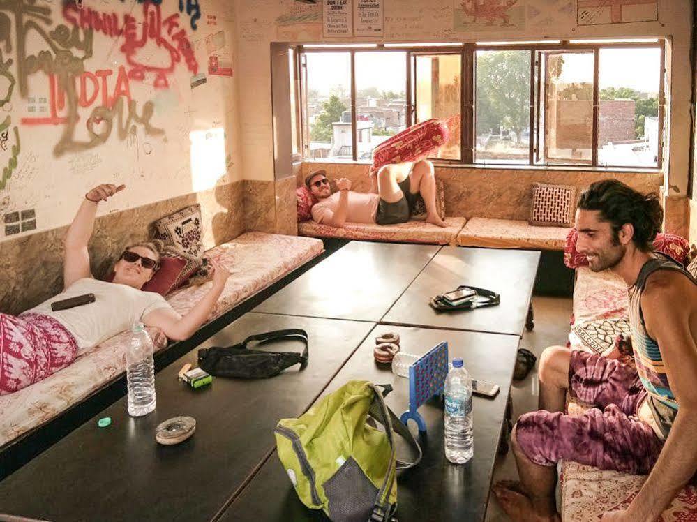 Backpacker Panda Friends - Agra Hostel Agra  Ngoại thất bức ảnh