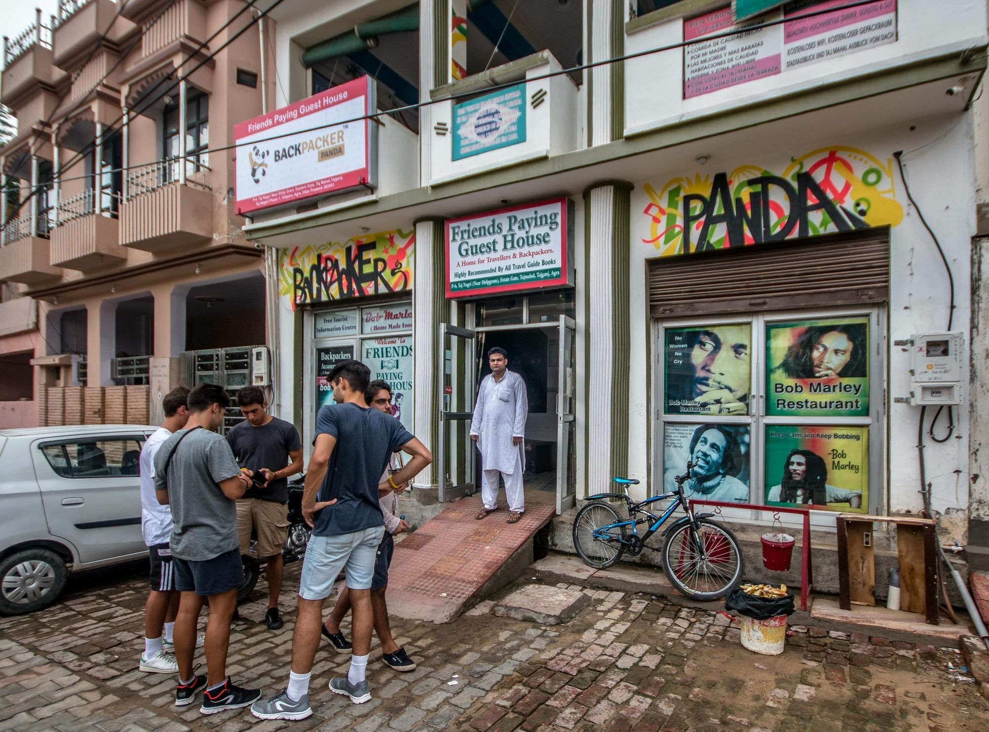 Backpacker Panda Friends - Agra Hostel Agra  Ngoại thất bức ảnh
